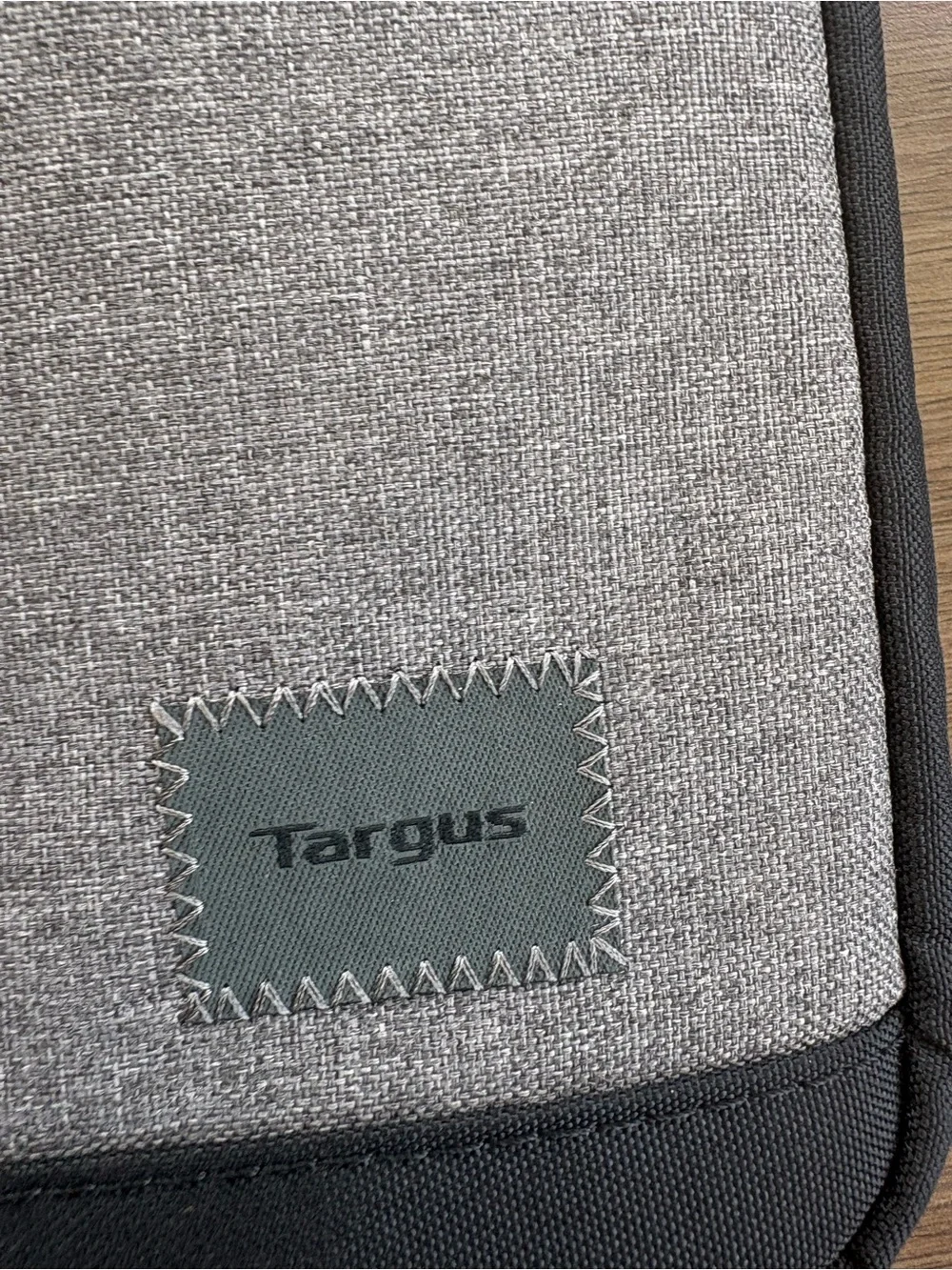 Targus Solid Pattern Laptop Sleeve Case - Gray and Black
